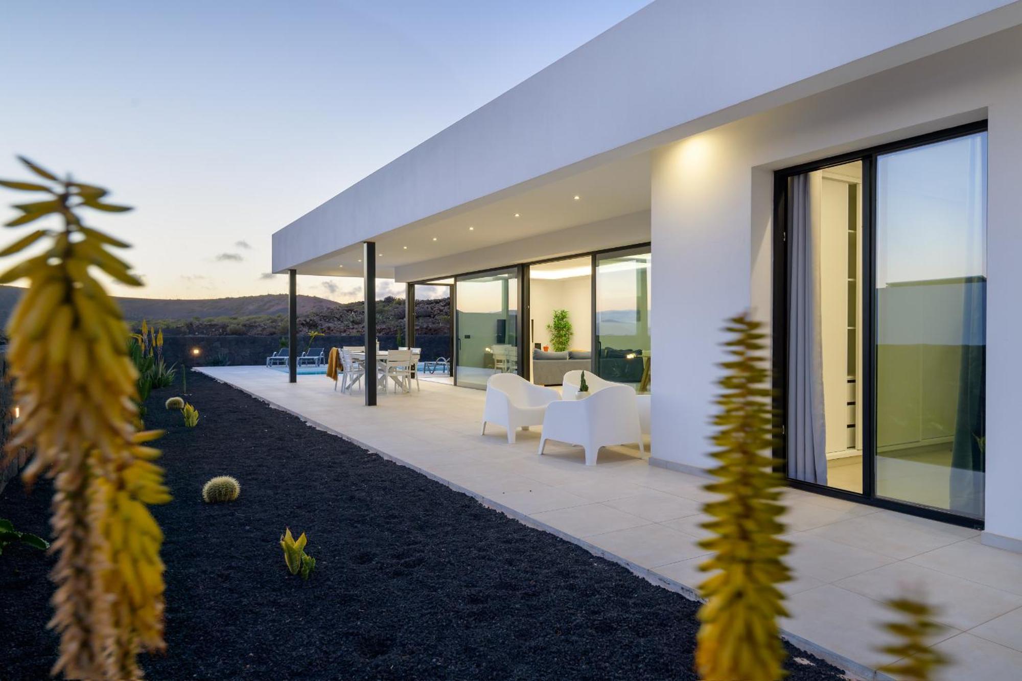Villa Ainara Тіас Екстер'єр фото